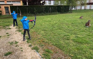 Schtroumpfs au terrain d'entraînement à SENS