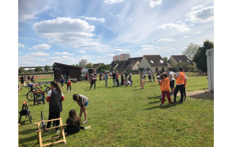 Journée sportive au terrain d'entraînements de tir à l'arc